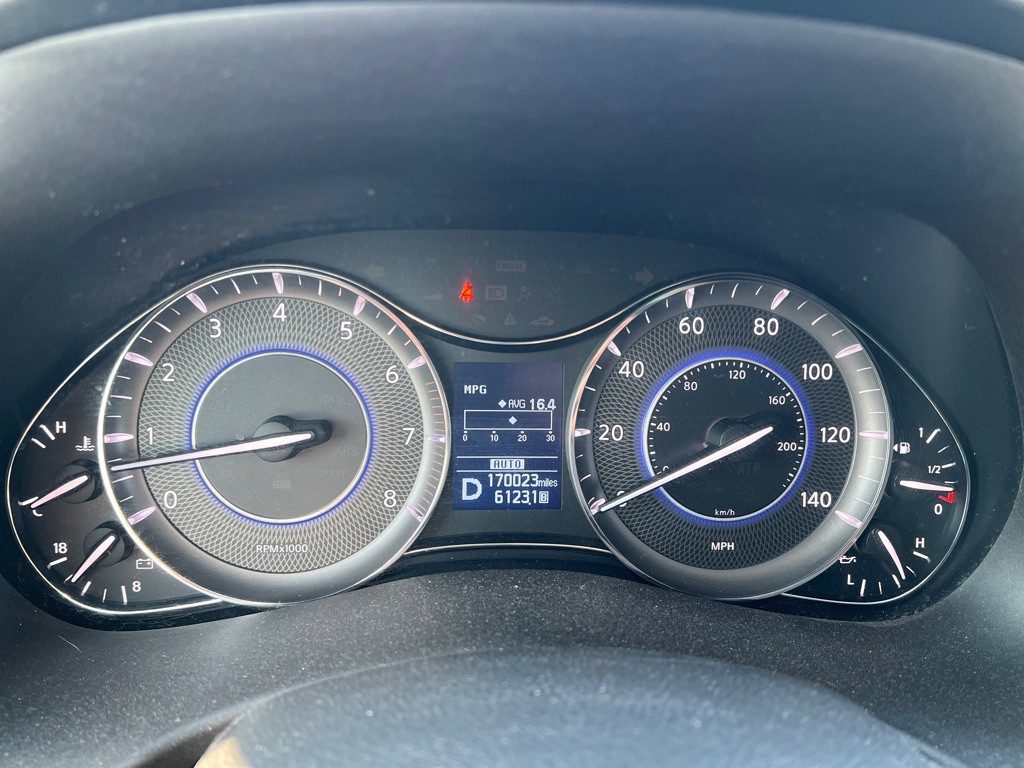 2014 INFINITI QX80 Image 12