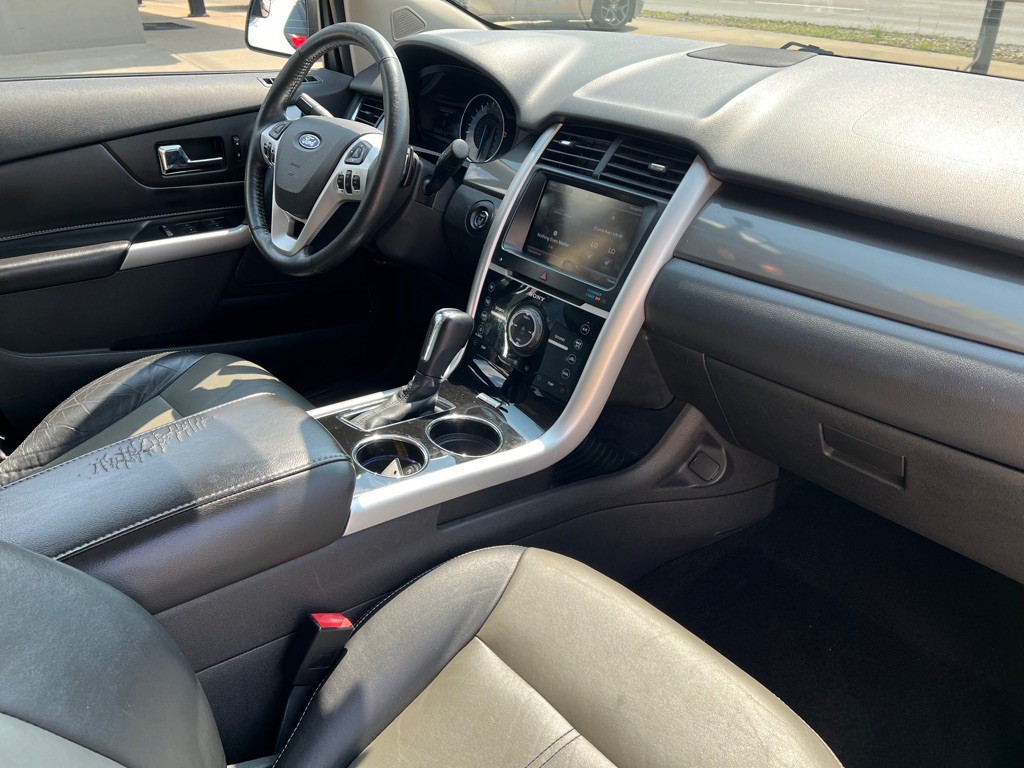2014 Ford Edge Image 9