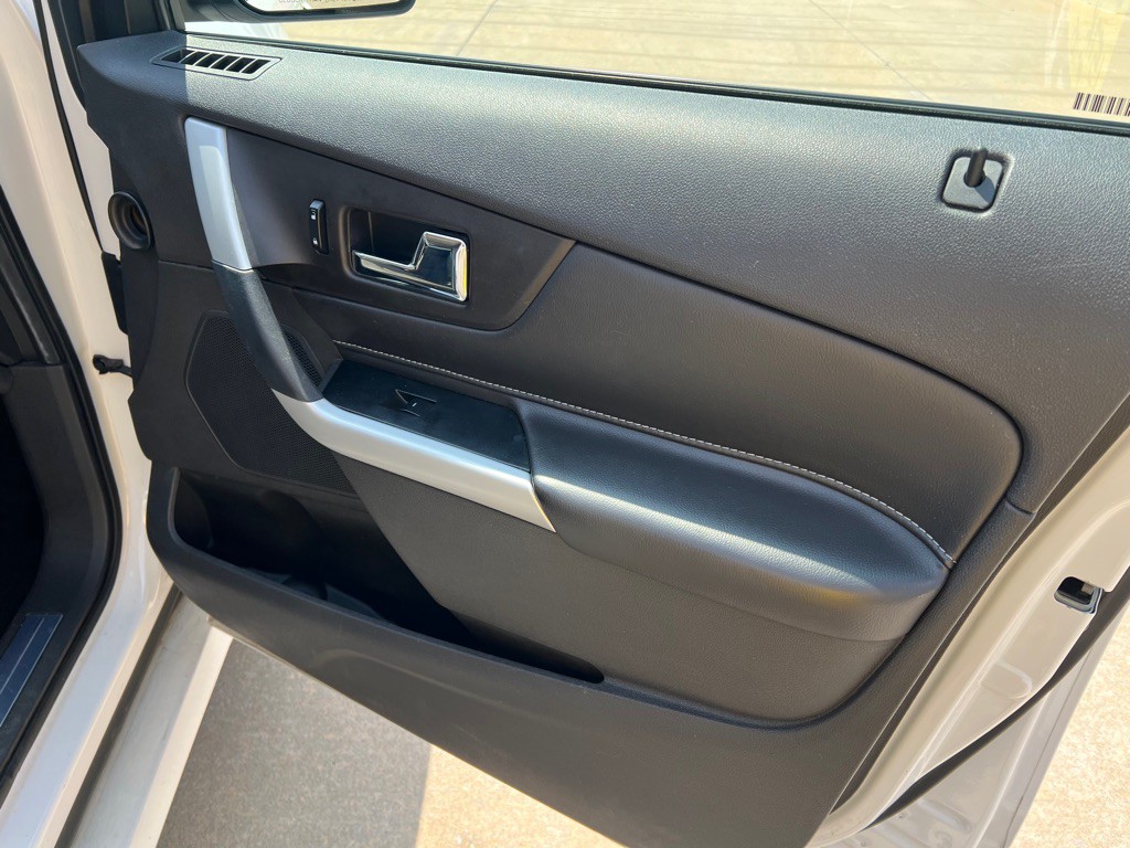 2014 Ford Edge Image 10