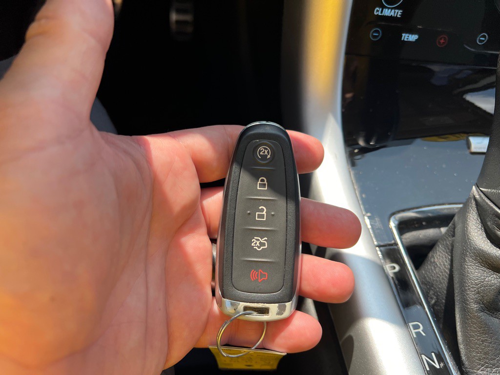 2014 Ford Edge Image 21