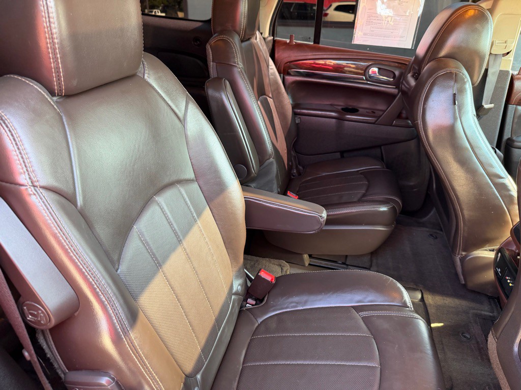 2013 Buick Enclave Image 16