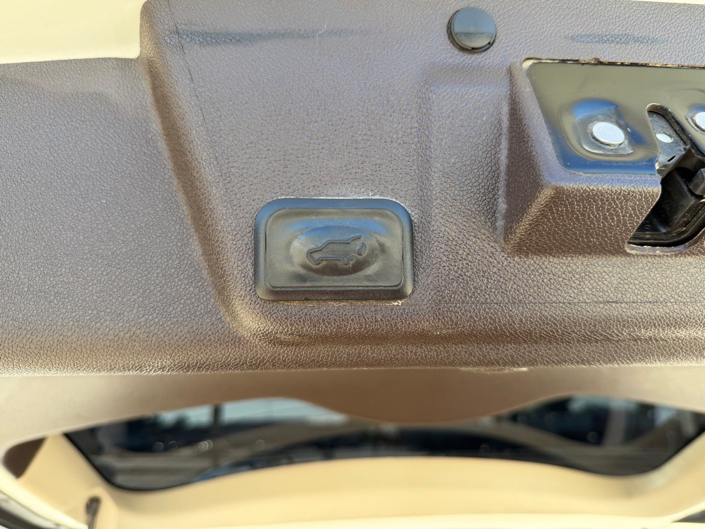 2013 Buick Enclave Image 24