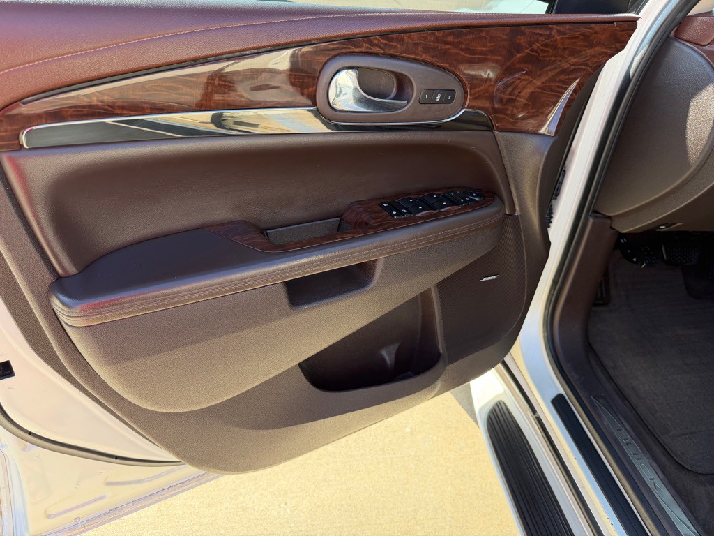 2013 Buick Enclave Image 28