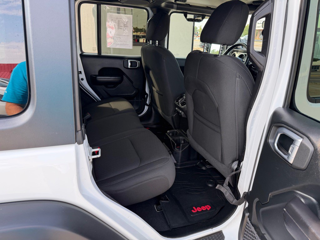 2021 Jeep Wrangler Unlimited Image 12