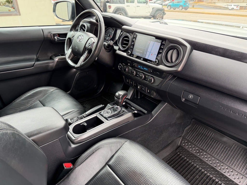 2022 Toyota Tacoma Image 14