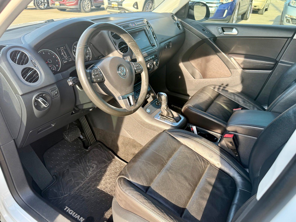 2017 Volkswagen Tiguan Image 13