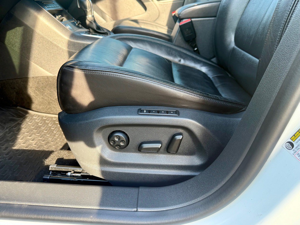 2017 Volkswagen Tiguan Image 14