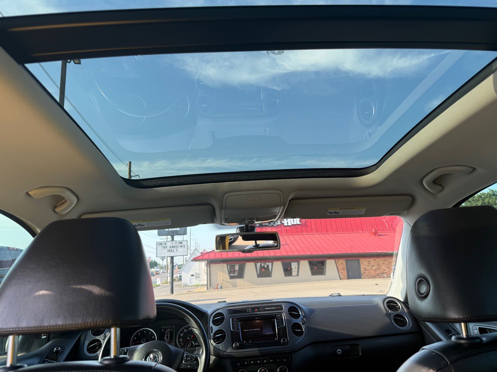 2017 Volkswagen Tiguan Image 16