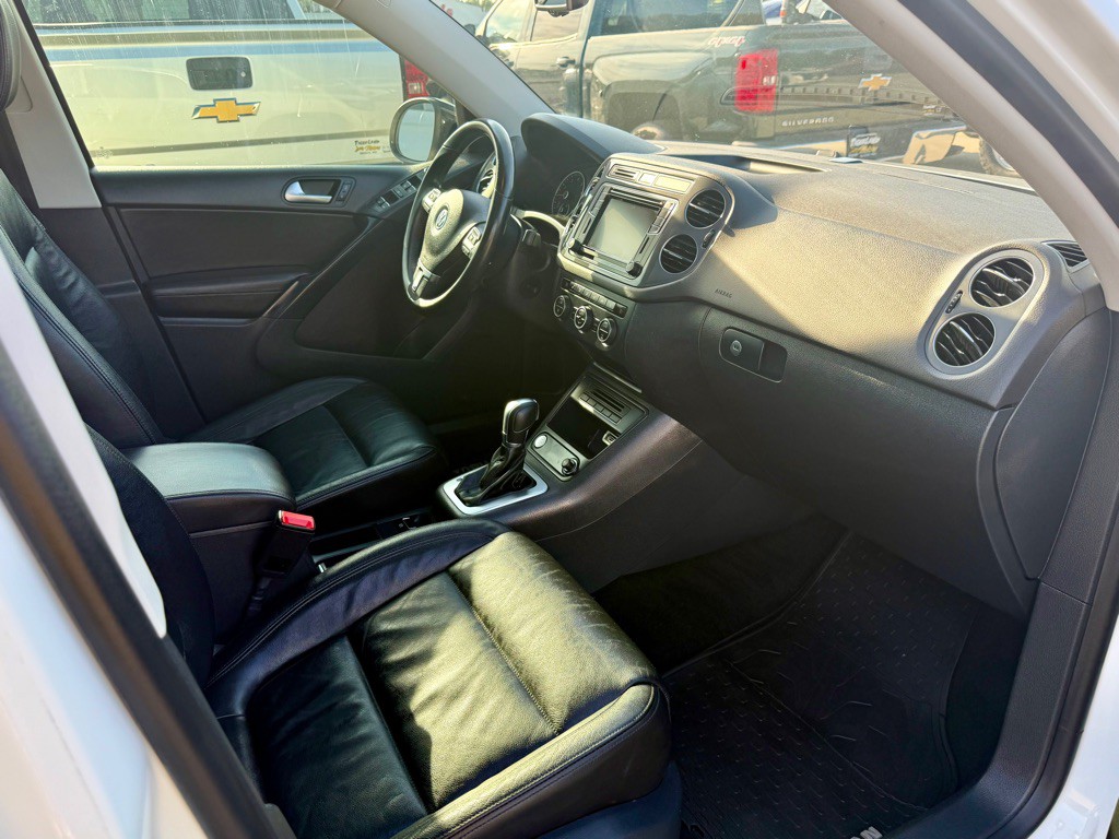 2017 Volkswagen Tiguan Image 22
