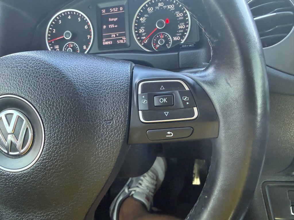 2017 Volkswagen Tiguan Image 30