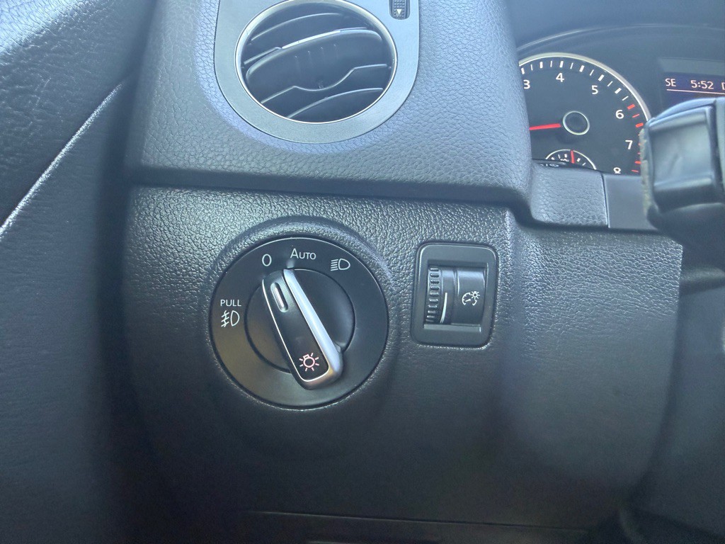2017 Volkswagen Tiguan Image 31