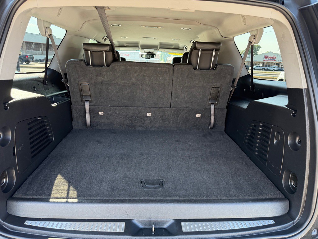2019 Chevrolet Suburban Image 19