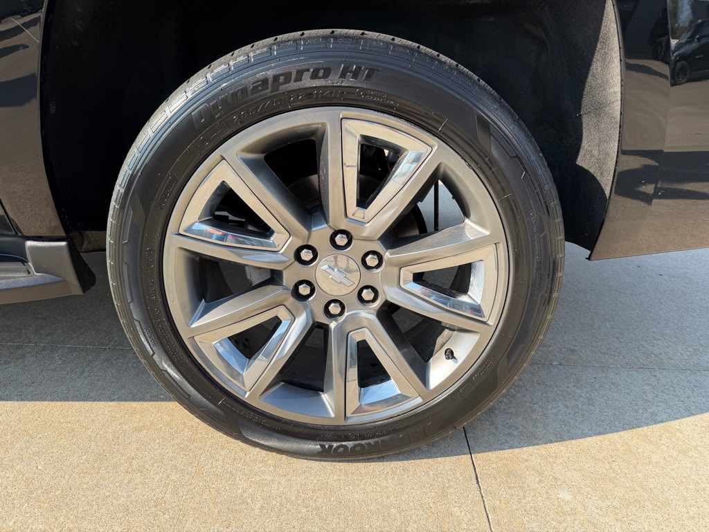 2019 Chevrolet Suburban Image 20