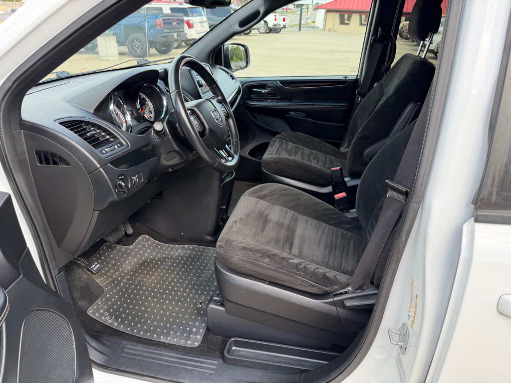 2016 Dodge Grand Caravan Image 18