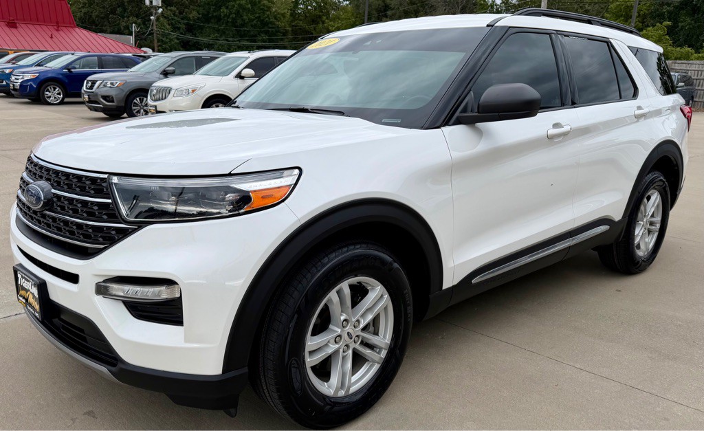 2021 Ford Explorer Image 3