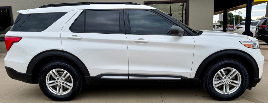 2021 Ford Explorer Image 8
