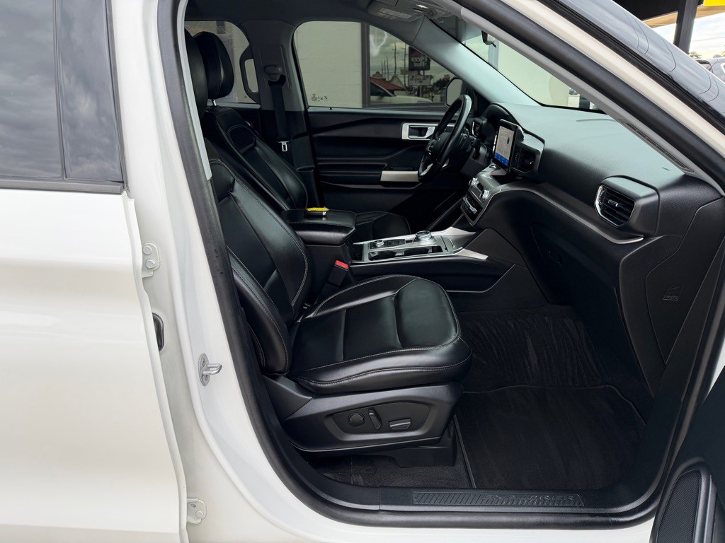 2021 Ford Explorer Image 15