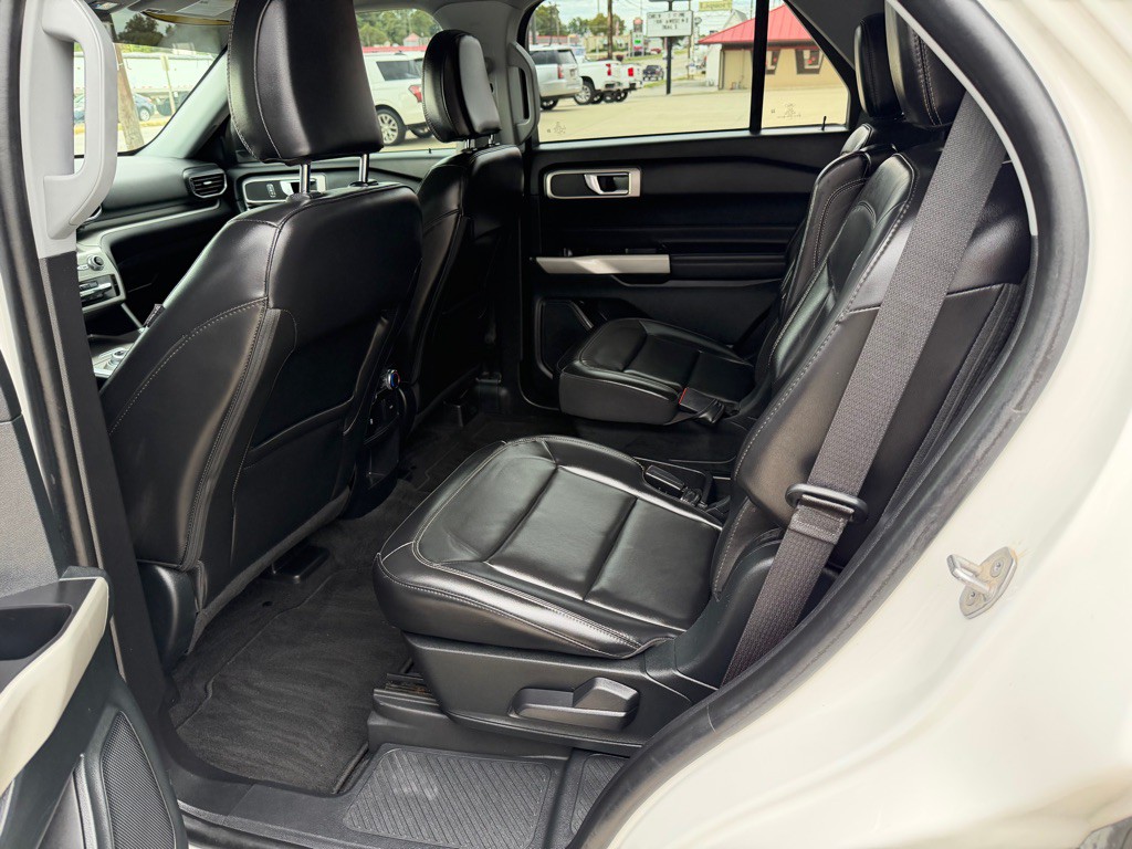 2021 Ford Explorer Image 23