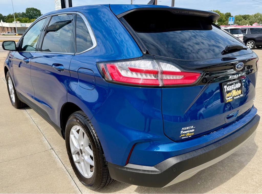 2023 Ford Edge Image 5