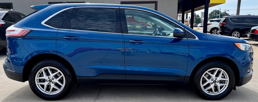 2023 Ford Edge Image 8
