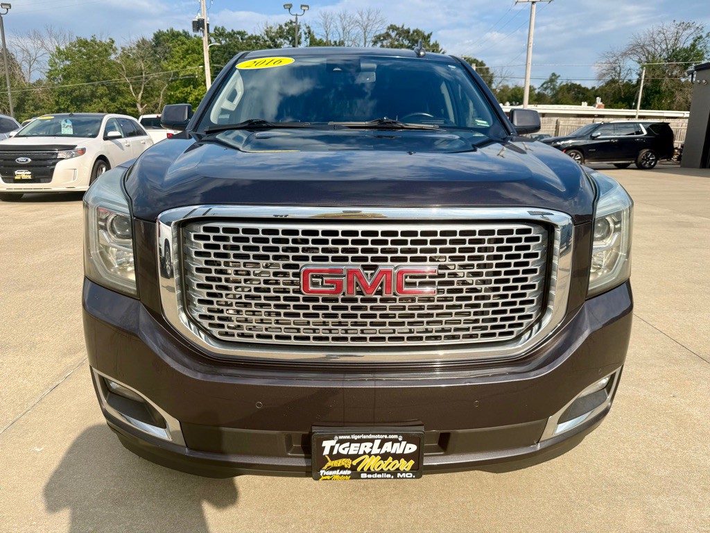 2016 GMC Yukon Image 2