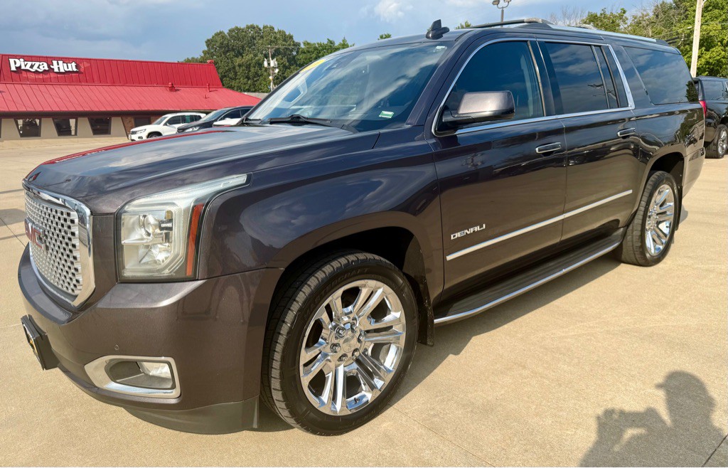2016 GMC Yukon Image 3
