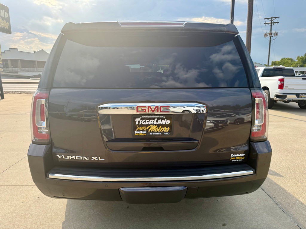 2016 GMC Yukon Image 7