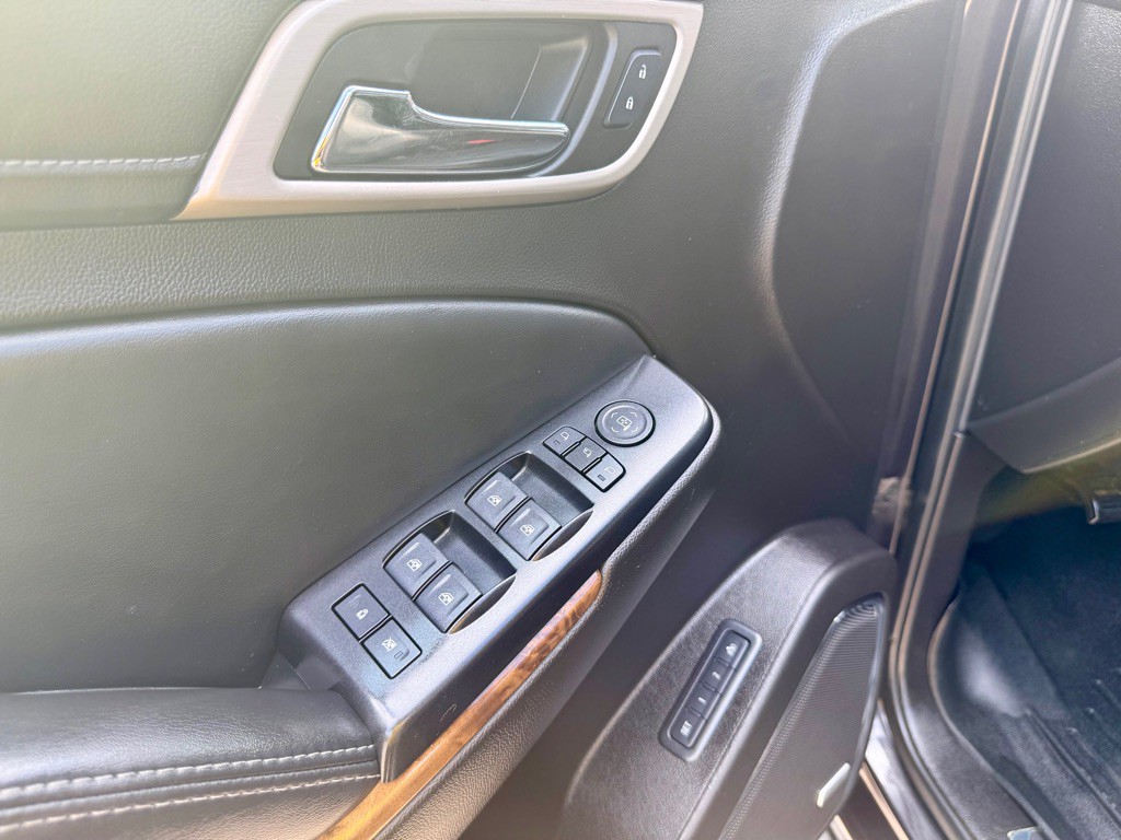 2016 GMC Yukon Image 16
