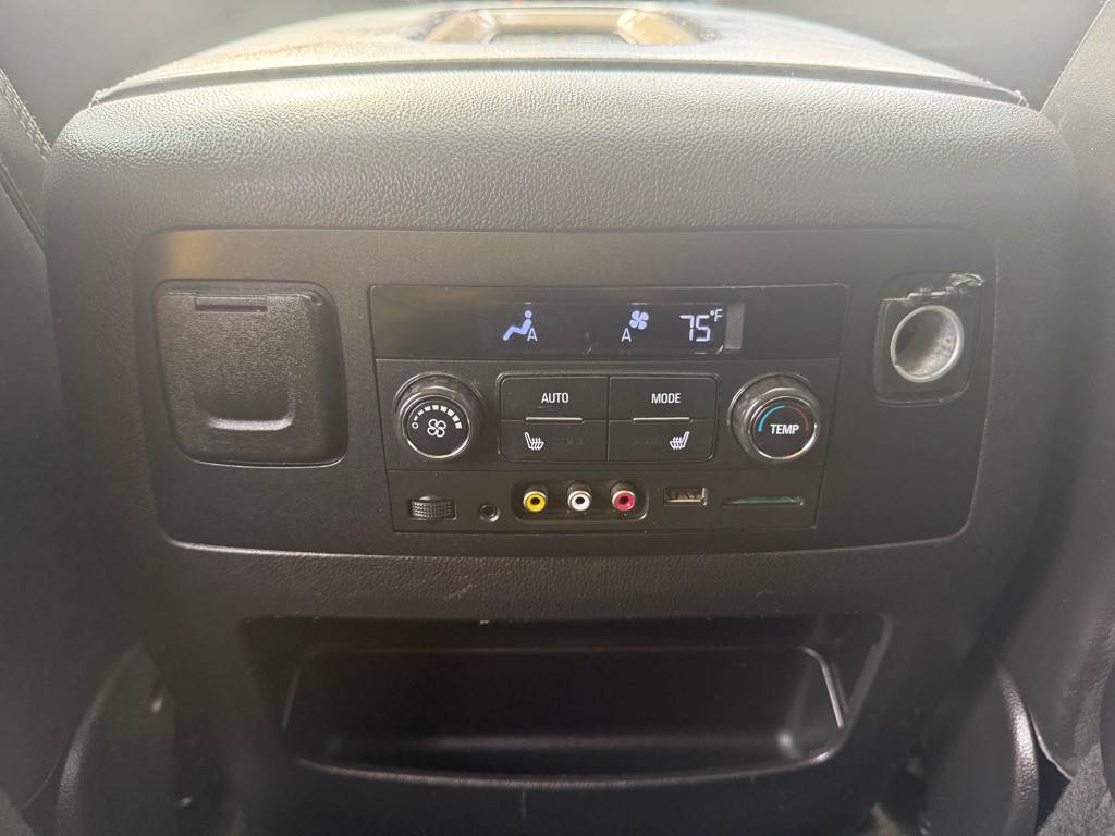 2016 GMC Yukon Image 23