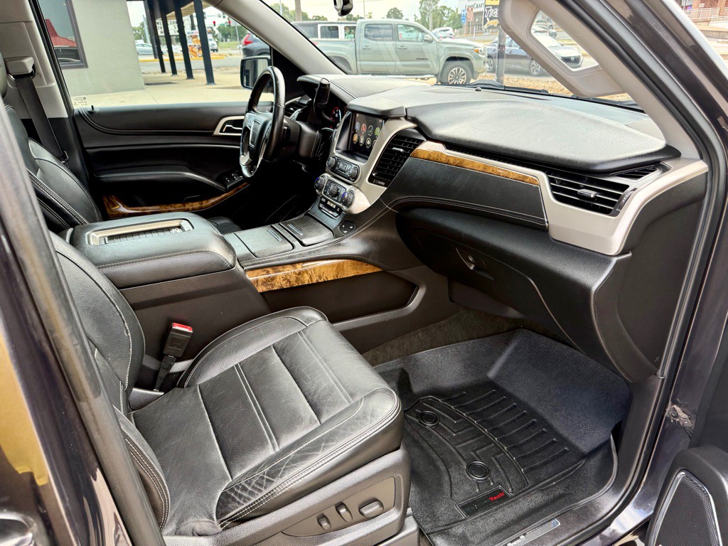 2016 GMC Yukon Image 28