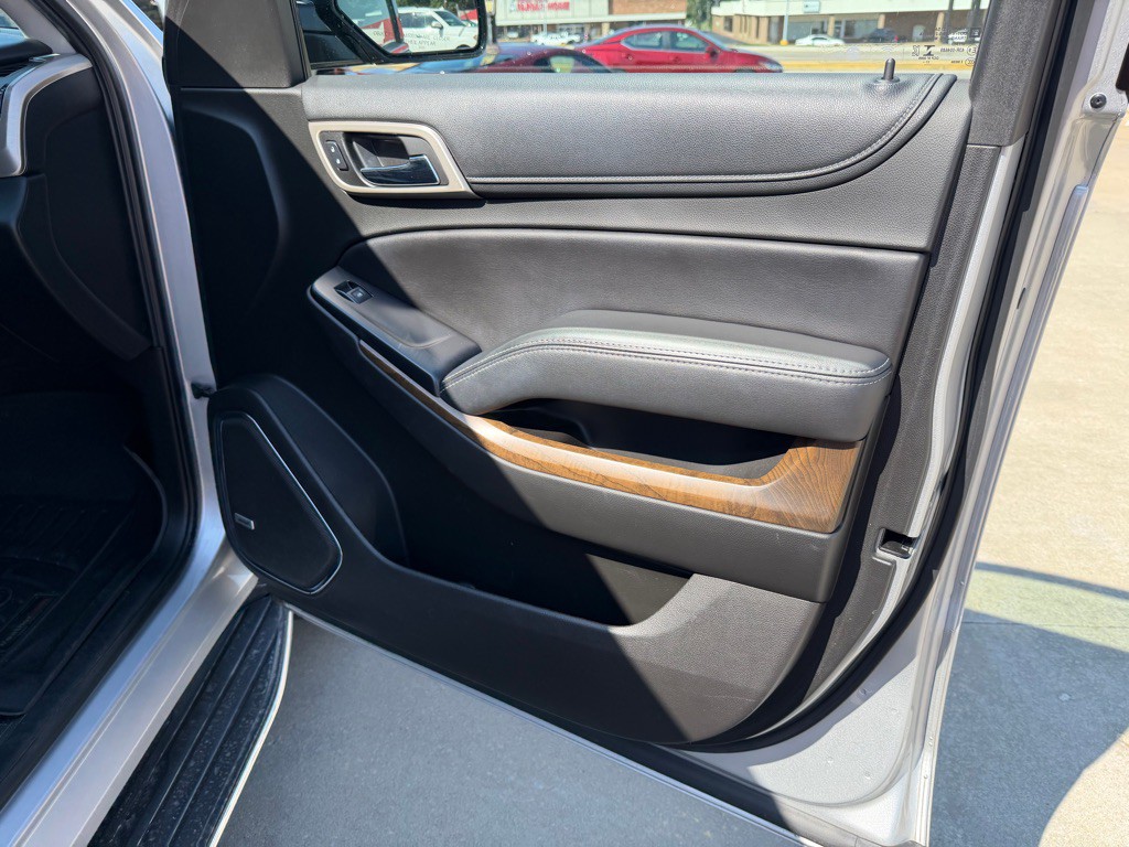 2018 GMC Yukon Image 9