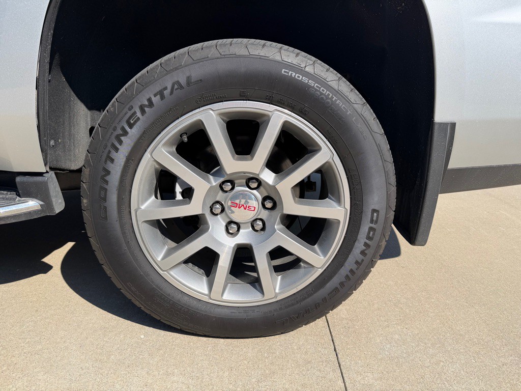2018 GMC Yukon Image 18