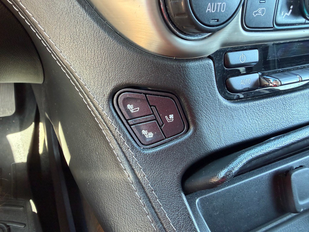 2018 GMC Yukon Image 23
