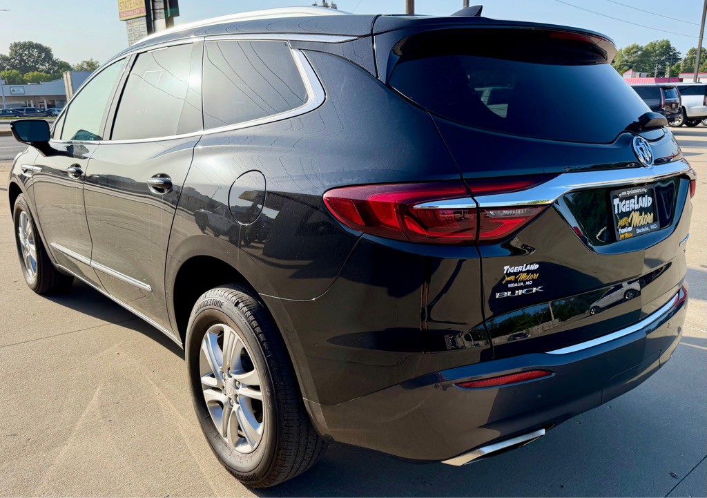 2018 Buick Enclave Image 5