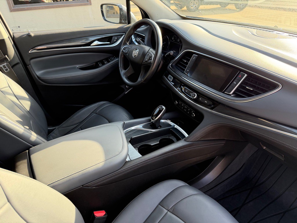 2018 Buick Enclave Image 13