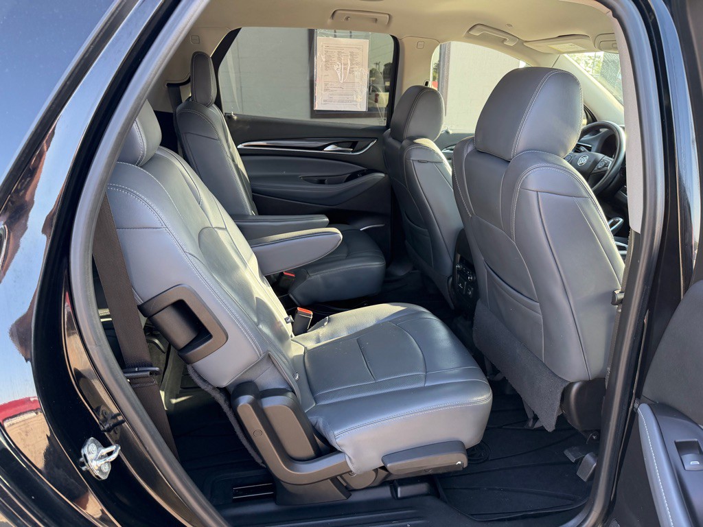 2018 Buick Enclave Image 14