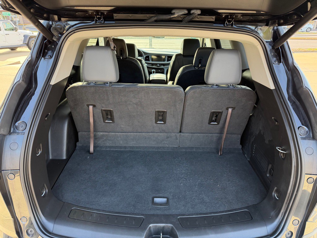2018 Buick Enclave Image 15