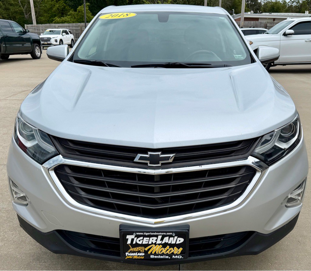 2018 Chevrolet Equinox Image 2