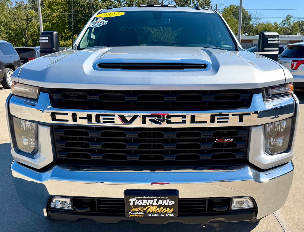 2022 Chevrolet Silverado 1500 Image 2