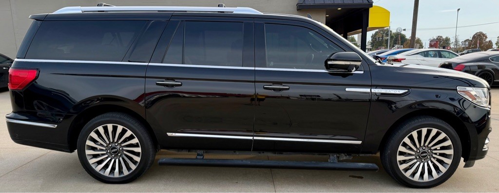 2020 Lincoln Navigator Image 8