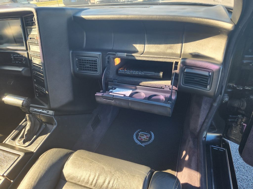 1992 Cadillac Allante Image 33