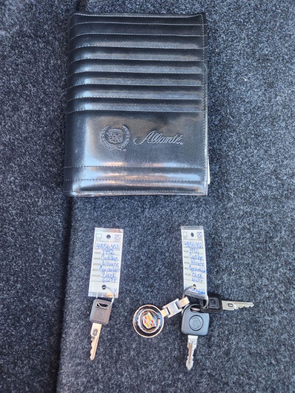 1992 Cadillac Allante Image 38