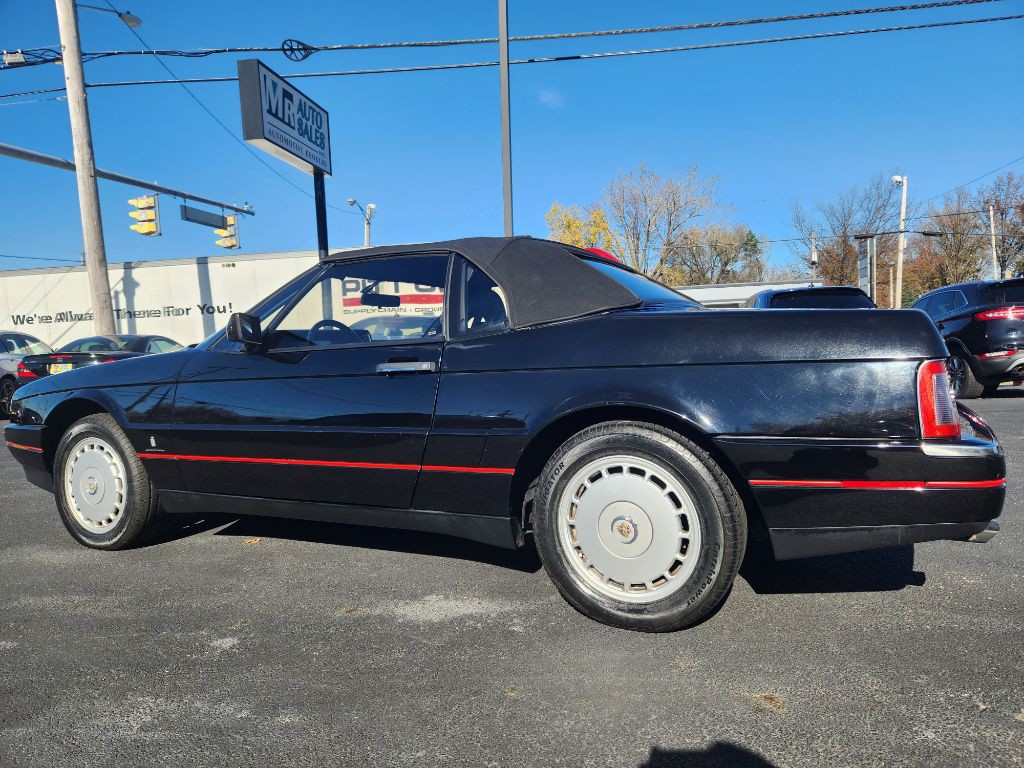1992 Cadillac Allante Image 4