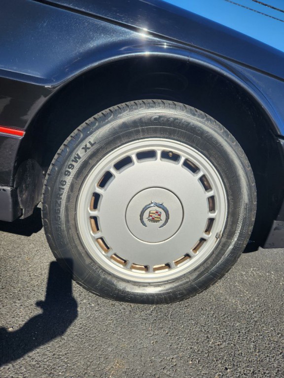1992 Cadillac Allante Image 10