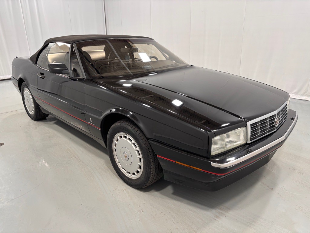 1992 Cadillac Allante Image 3