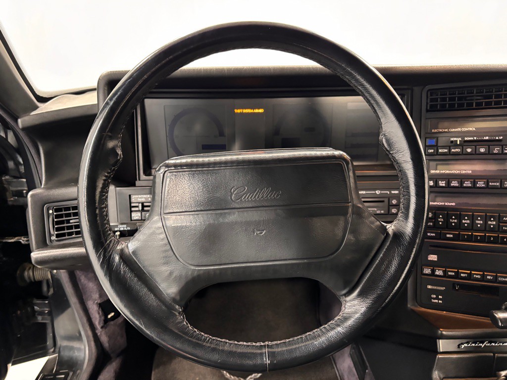 1992 Cadillac Allante Image 12