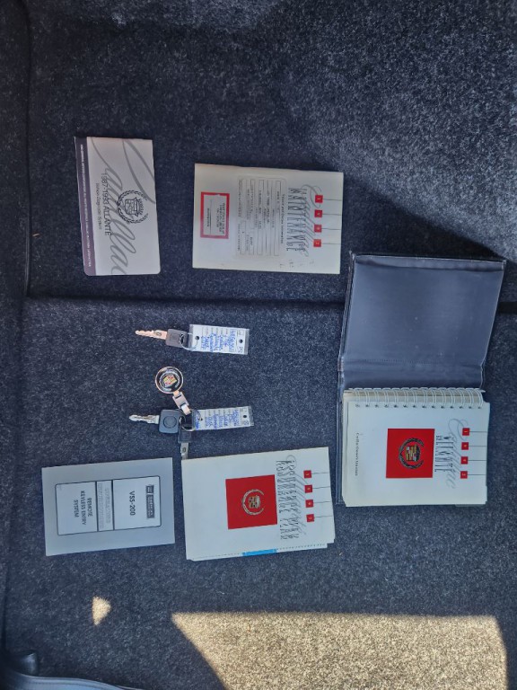 1992 Cadillac Allante Image 28