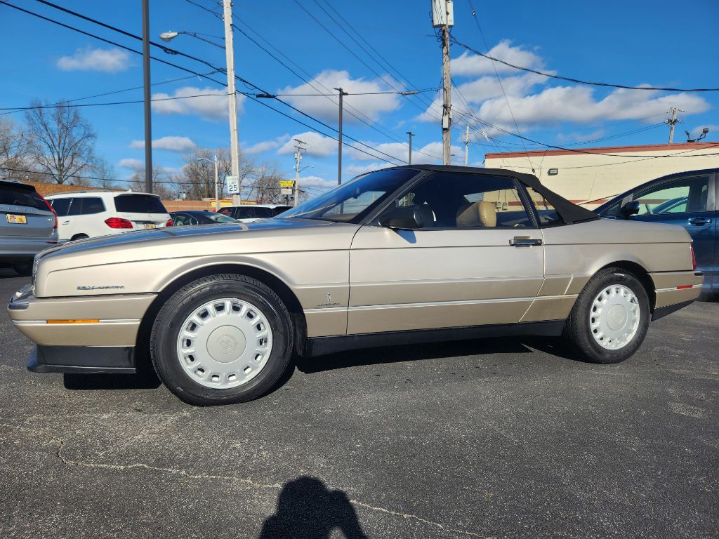 1993 Cadillac Allante Image 1