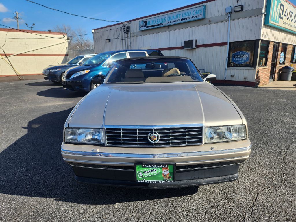 1993 Cadillac Allante Image 4