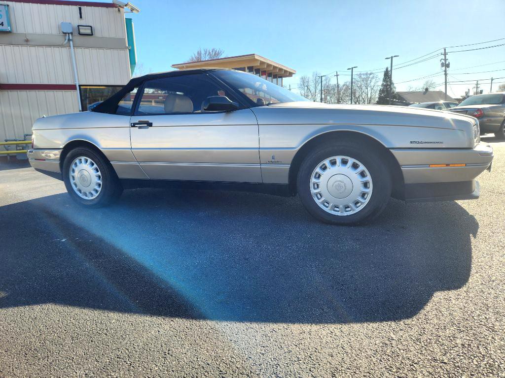 1993 Cadillac Allante Image 5